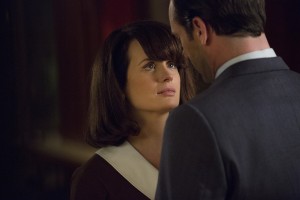 Diana and Don, Mad Men Season 7 Episode 9 Mad Men Review: New Business (Season 7 Episode 9) Elizabeth Reaser as Diana and Jon Hamm as Don Draper - Mad Men _ Season 7, Episode 9 - Photo Credit:James Minchin III/AMC