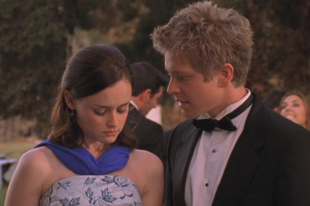 Gilmore Girls Rory and Logan | Tell-Tale TV Gilmore Girls Rory and Logan