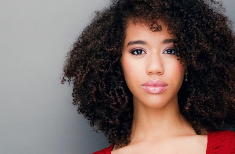 Jasmin Savoy Brown Talks ‘Stitchers’ and ‘The Leftovers’ [Exclusive