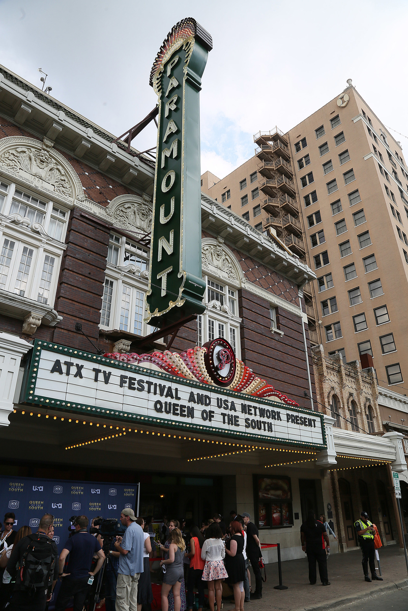  Interview with Queen of the South's Jon Ecker [Video] 