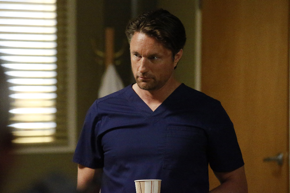Wie Viele Folgen Hat Staffel 13 Grey's Anatomy Grey’s Anatomy Photo Preview: What’s Meredith Hiding? (Season 13 Episode 1)