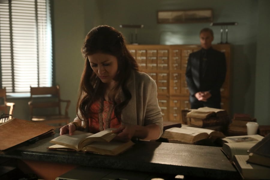 Once Upon A Time Review Changelings Season 6 Episode 9 Tell
