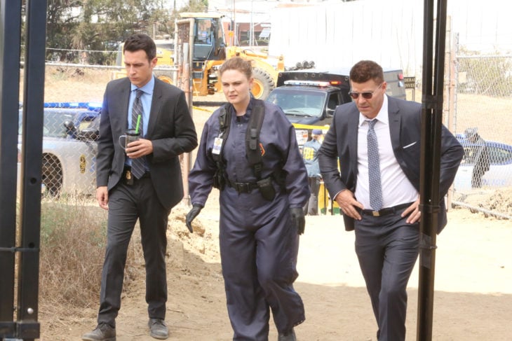 BONES: L-R: John Boyd, Emily Deschanel and David Boreanaz in the "The New Tricks in the Old Dogs" episode of BONES airing Tuesday, Jan. 17 (9:01-10:00 PM ET/PT) on FOX. ©2016 Fox Broadcasting Co. Cr: Patrick McElhenney/FOX