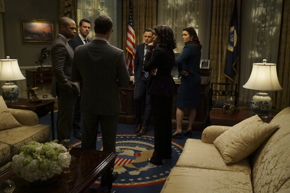 Scandal Photo Preview: Peus Fires Back
