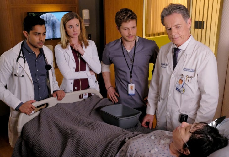 THE RESIDENT: L-R: Manish Dayal, Emily VanCamp, Matt Czuchry and Bruce Greenwood in THE RESIDENT premiering midseason on FOX. ©2017 Fox Broadcasting Co. Cr: Guy D'Alema/FOX
