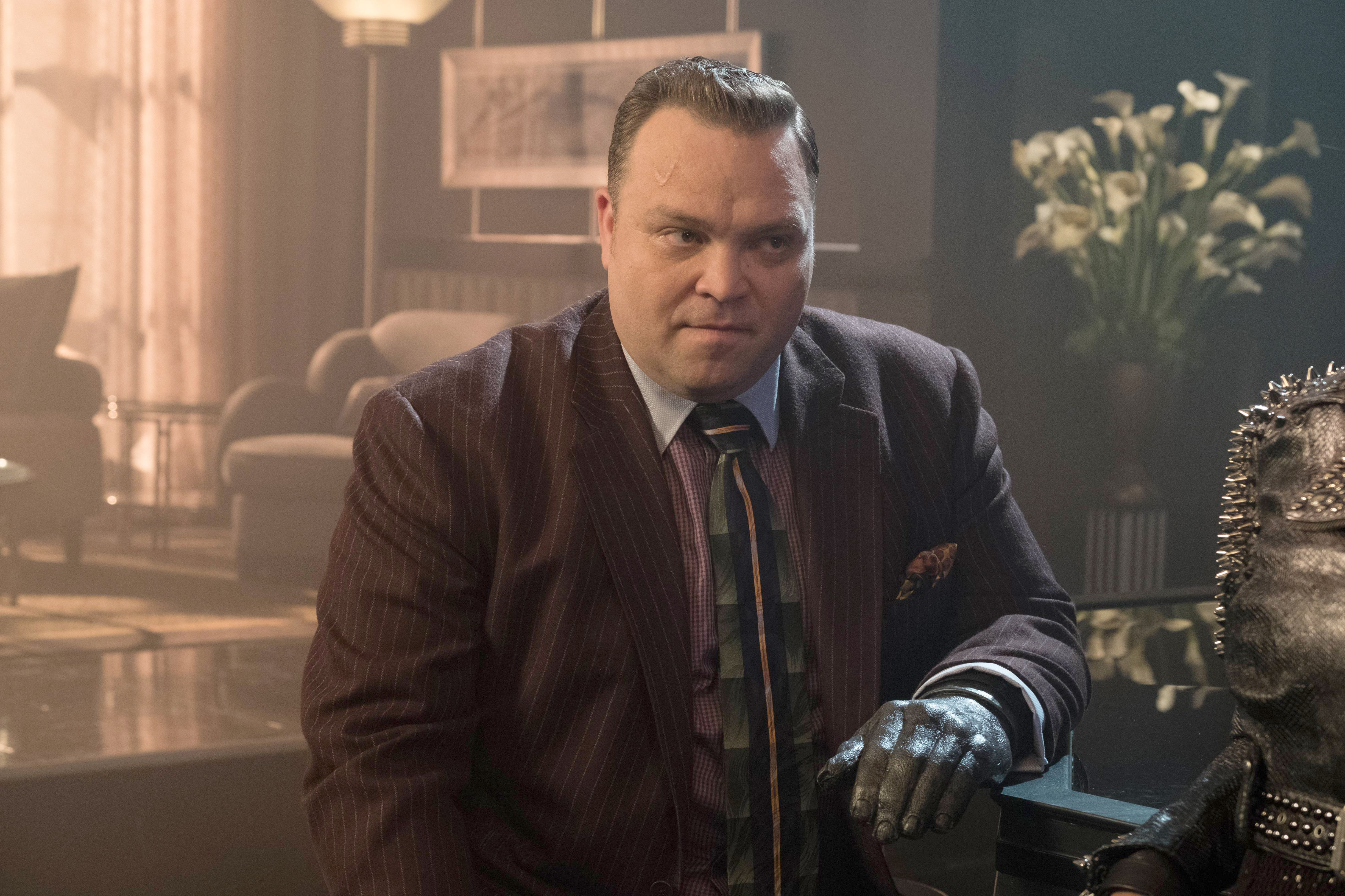 Gotham Season 3 Episode 17 | Tell-Tale TV Gotham Season 3 Episode 17