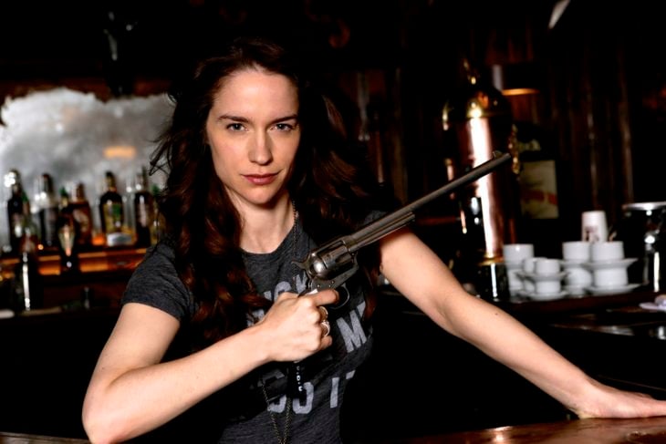 WYNONNA EARP -- Season:2 -- Pictured: Melanie Scrofano as Wynonna Earp -- (Photo by: Michelle Faye/Wynonna Earp Season 2, Inc./Syfy)