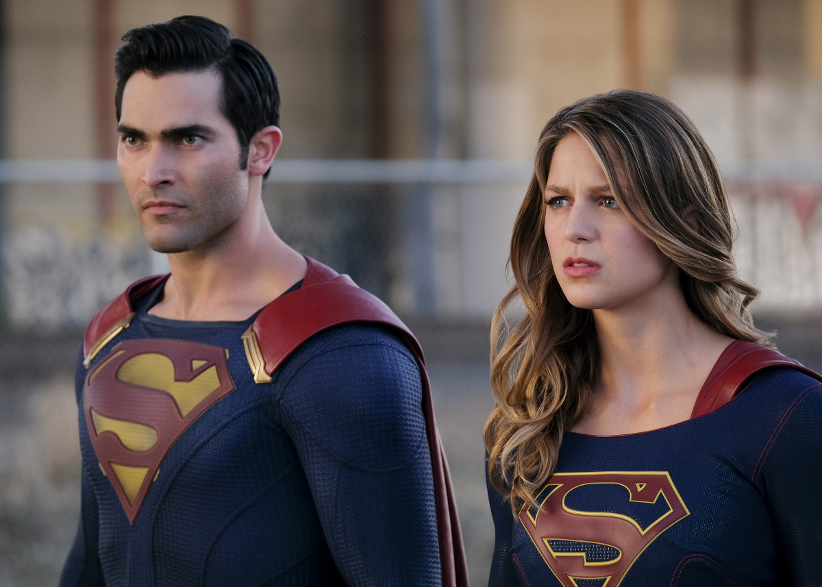 Supergirl -- "The Last Children of Krypton" -- Image SPG202a_0174-- Pictured (L-R): Tyler Hoechlin as Clark/Superman and Melissa Benoist Kara/Supergirl -- Photo: Robert Falconer/The CW -- © 2016 The CW Network, LLC. All Rights Reserved