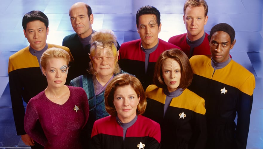Star Trek Voyager | Tell-Tale TV TV News Wrap-Up: The Walking Dead Welcomes a Familiar Face, Jared Padalecki To Become a Ranger, Mandy Moore Lands New Role, and More