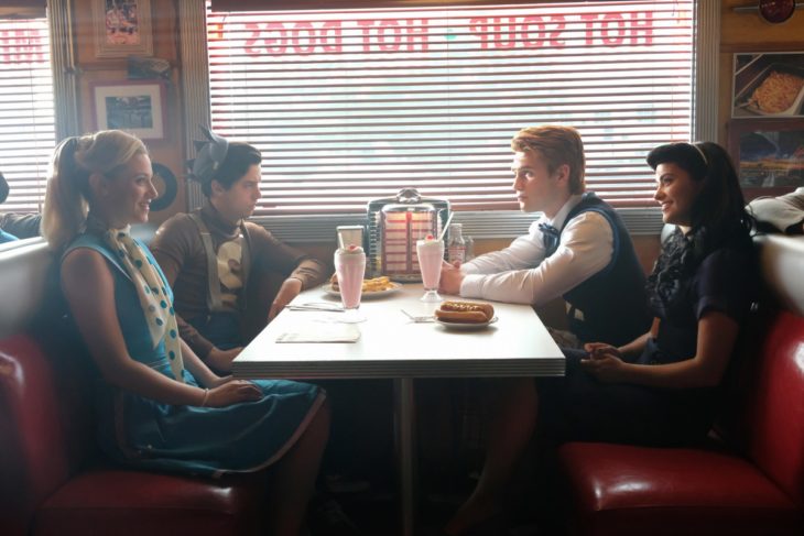 Riverdale Season 2 Episode 2 | Tell-Tale TV Riverdale Season 2 Episode 2 Riverdale Season 3: 9 Things We Learned During San Diego Comic-Con Riverdale Season 2 Episode 2