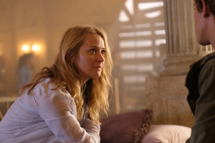 AMY ACKER - THE GIFTED