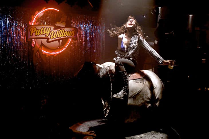 Wynonna Earp Season 3 Episode 1 Wynonna Earp Renewed for Season 4 at Syfy 