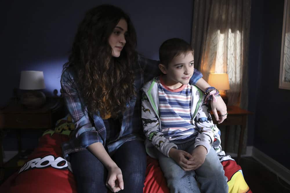 Films Et Séries Tv Avec Luna Blaise Manifest Season 1 Episode 1 - Luna Blaise as Olive Stone, Cal Stone