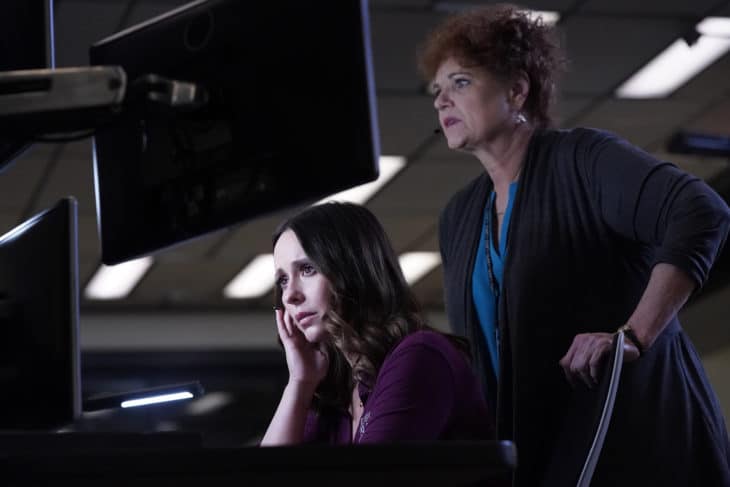 9-1-1 Season 2 Episode 4 - Jennifer Love Hewitt as Maddie Kendall and guest star Debra Christofferson 9-1-1 Review: Awful People (Season 2 Episode 5) 9-1-1 Season 2 Episode 4 - Jennifer Love Hewitt as Maddie Kendall and guest star Debra Christofferson