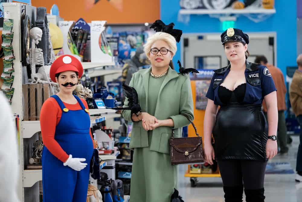 Superstore Season 4 Episode 4 - "Costume Competition"