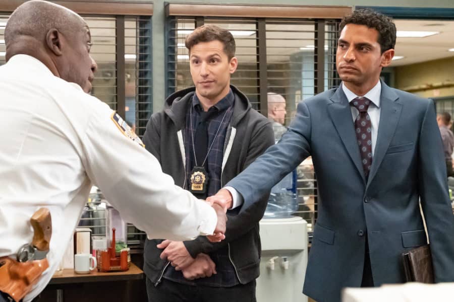 Brooklyn NineNine Review The Honeypot (Season 6 Episode 7)(02)