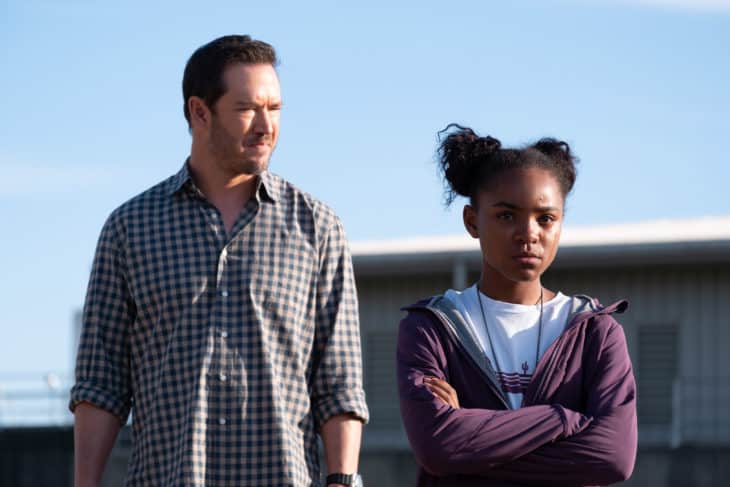 The Passage Season 1 Episode 6 - Saniyya Sidney as Amy Bellafonte and Mark-Paul Gosselaar as Brad Wolgast