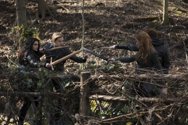 Shadowhunters Season 3 Episode 20 - EMERAUDE TOUBIA, DOMINIC SHERWOOD, KATHERINE MCNAMARA