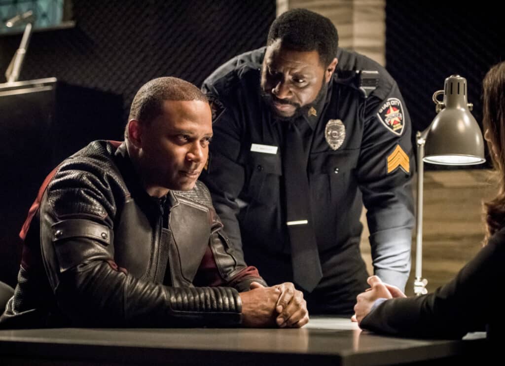 Arrow Review Confessions (Season 7 Episode 20)