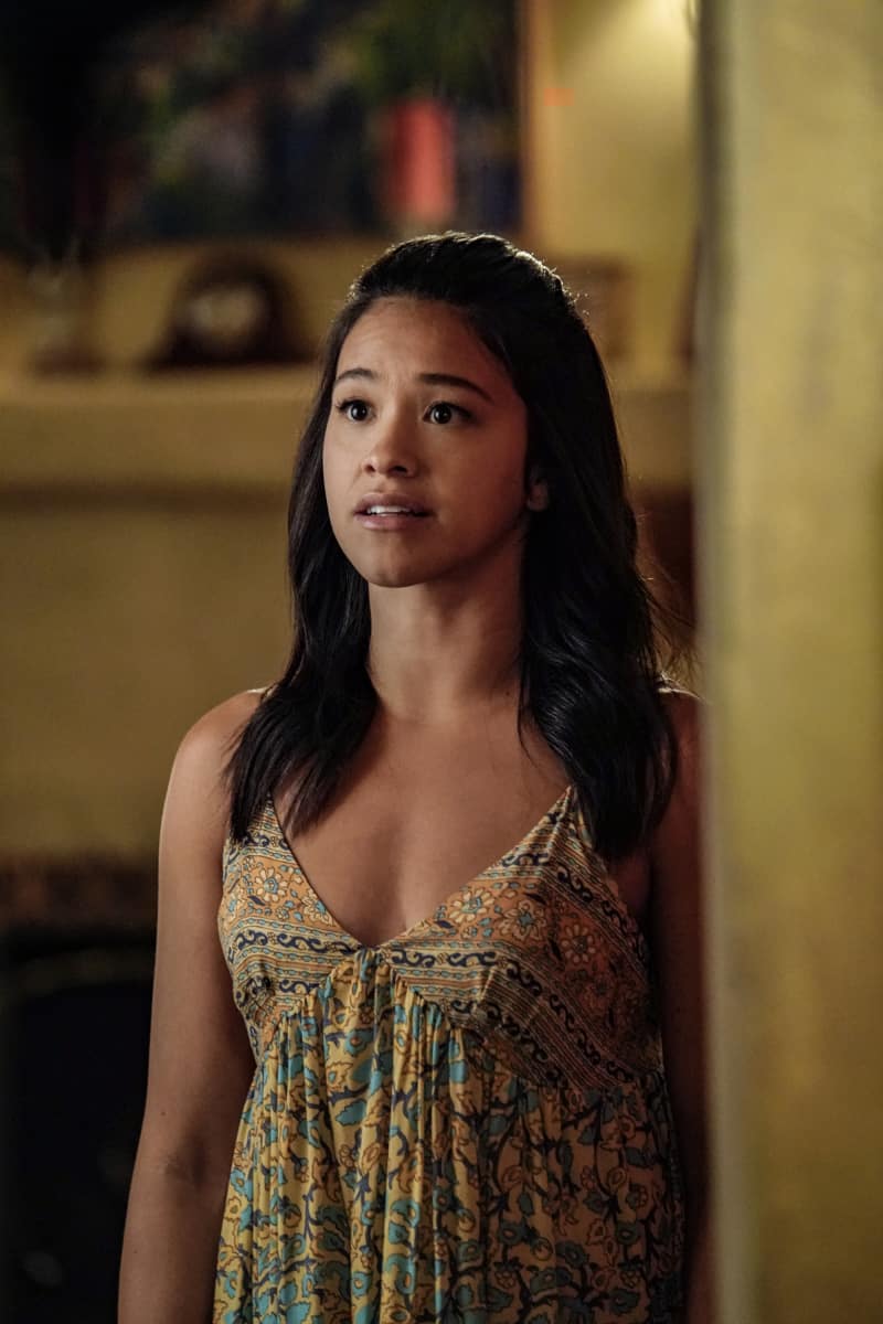 Jane The Virgin Season 5 Episode 3 Gina Roriguez as Jane TellTale TV