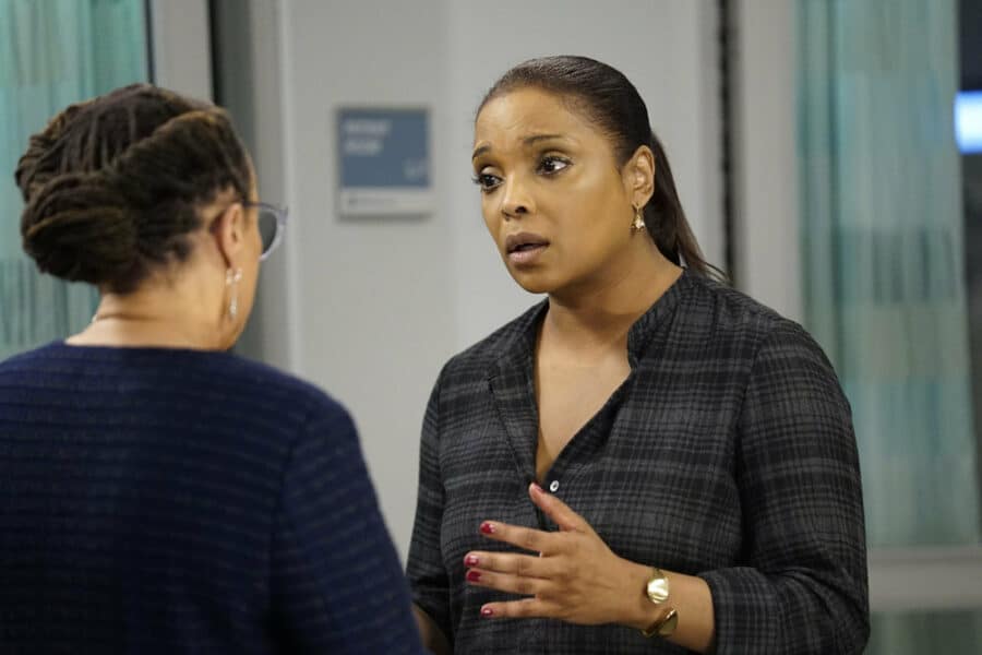 Chicago Med Season 4 Episode 22 S. Epatha Merkerson as Sharon Goodwin