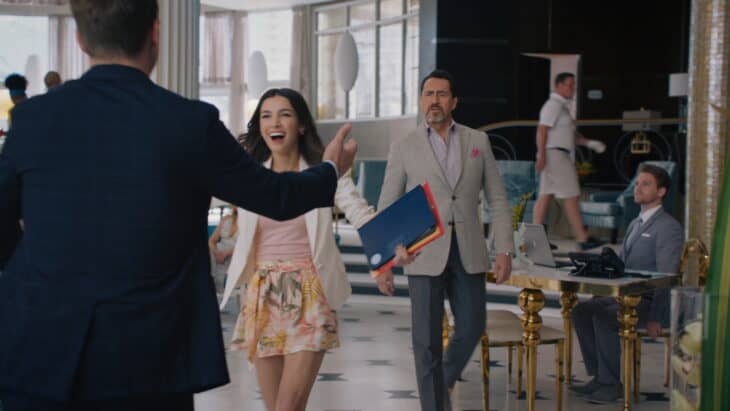 DENYSE TONTZ, DEMIçN BICHIR Grand Hotel Review: Love Thy Neighbor (Season 1 Episode 6) 