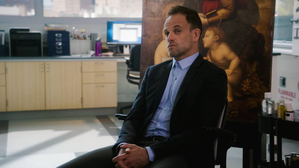 Elementary - "From Russia with Drugs" | Tell-Tale TV Elem_707_Still35_01380603_012219b