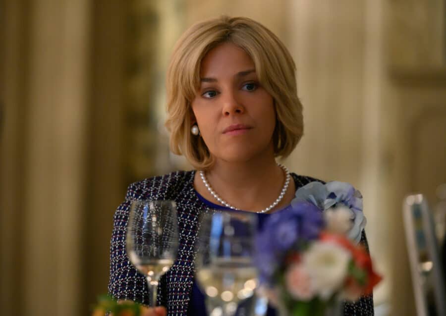 The Loudest Voice Season 1 Episode 4 "2009"