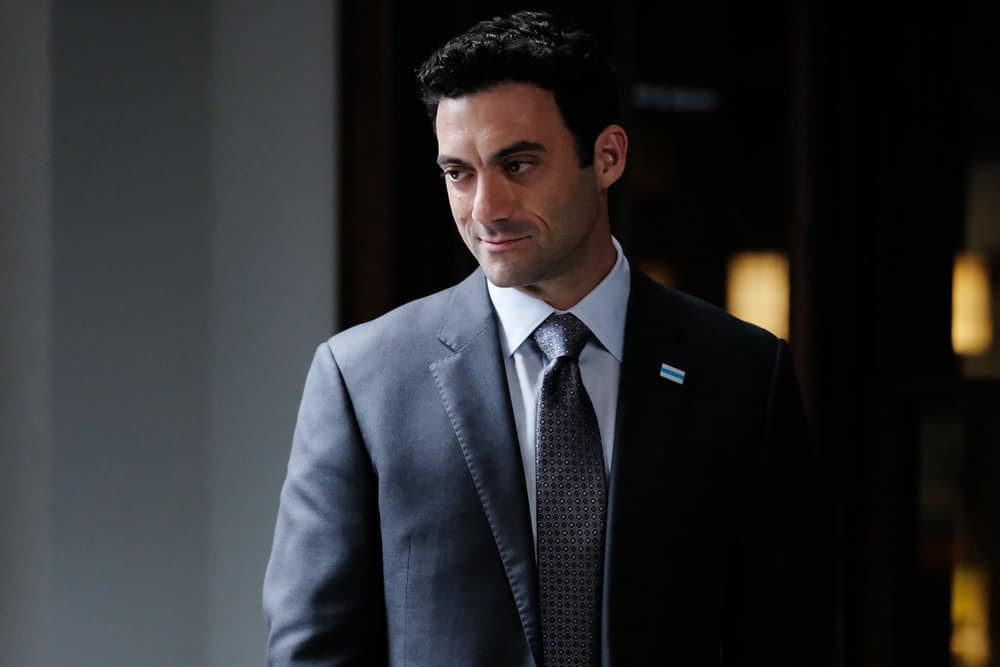 Pearson Season 1 Episode 1 - Morgan Spector as Bobby Novak