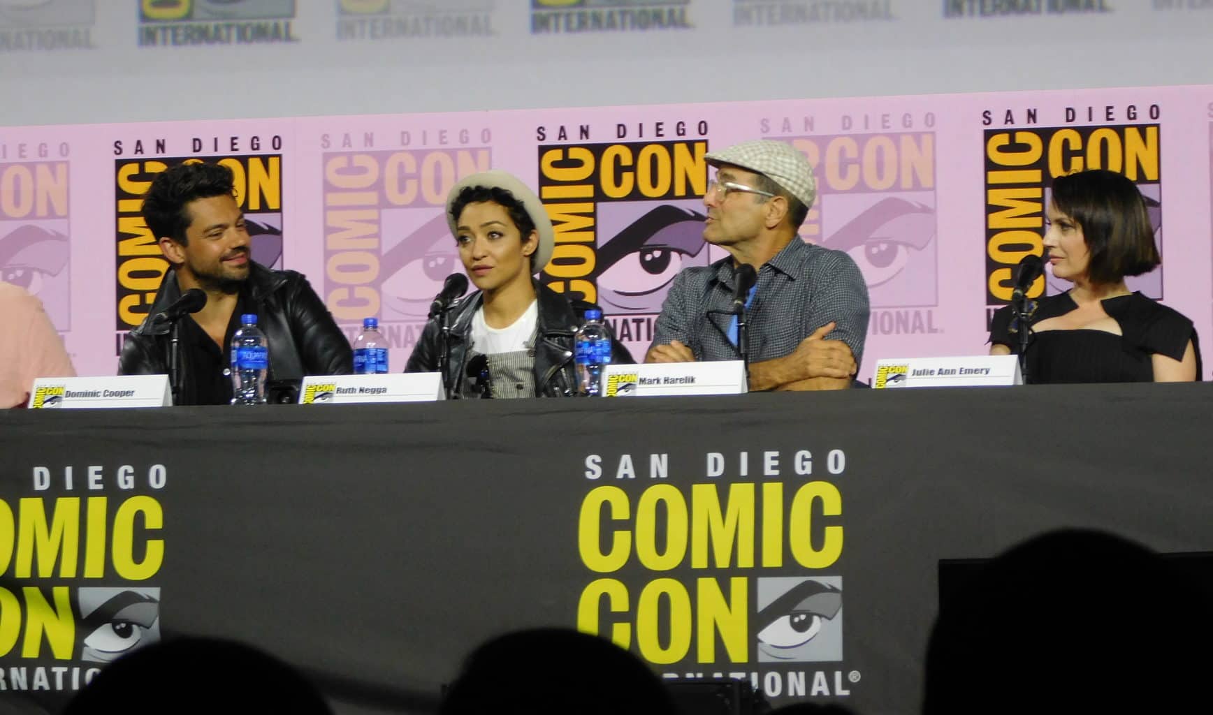 Preacher - San Diego Comic-Con 2019: Dominic Cooper (Jesse Custer), Ruth Negga (Tulip O'Hare), Julie Ann Emery (Lara Featherstone), Mark Harelik (God), and Seth Rogen