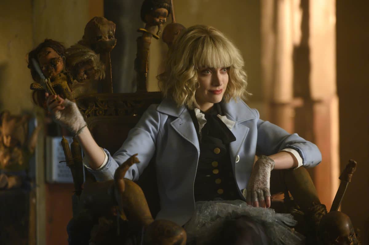 Batwoman Season 1 Episode 1 - Rachel Skarsten as Alice