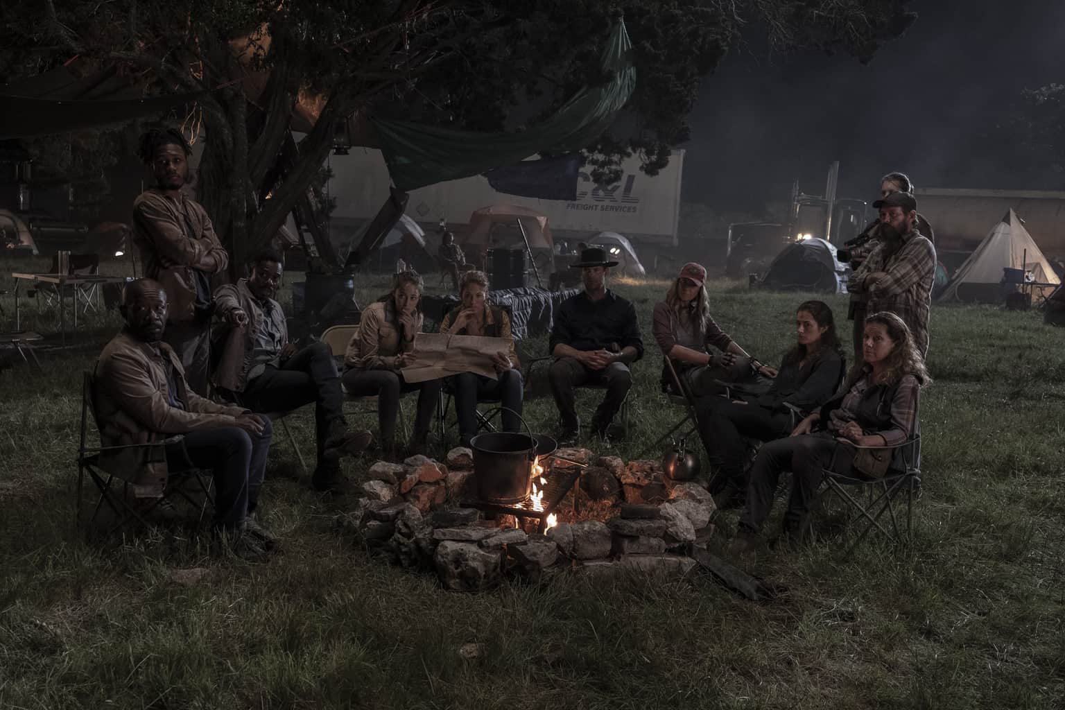 Fear the Walking Dead Season 5, Episode 15 - Lennie James as Morgan Jones, Colman Domingo as Victor Strand, Alycia Debnam-Carey as Alicia Clark, Jenna Elfman as June, Garret Dillahunt as John Dorie, Colby Hollman as Wes, Mo Collins as Sarah