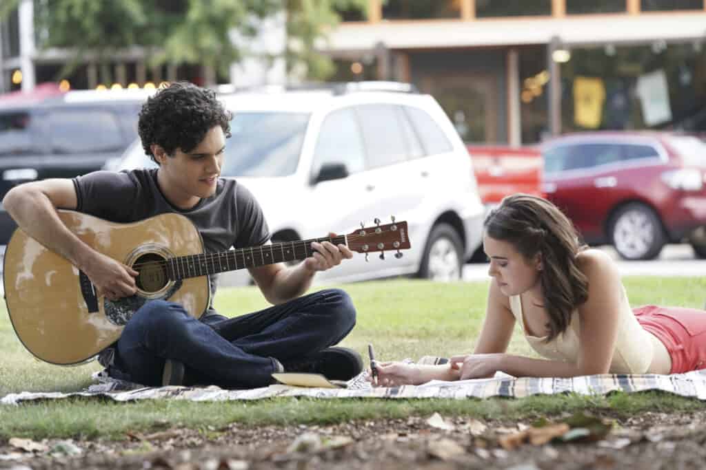 Legacies Season 2 Episode 1 - Aria Shahghasemi as Landon and Kaylee Bryant as Josie