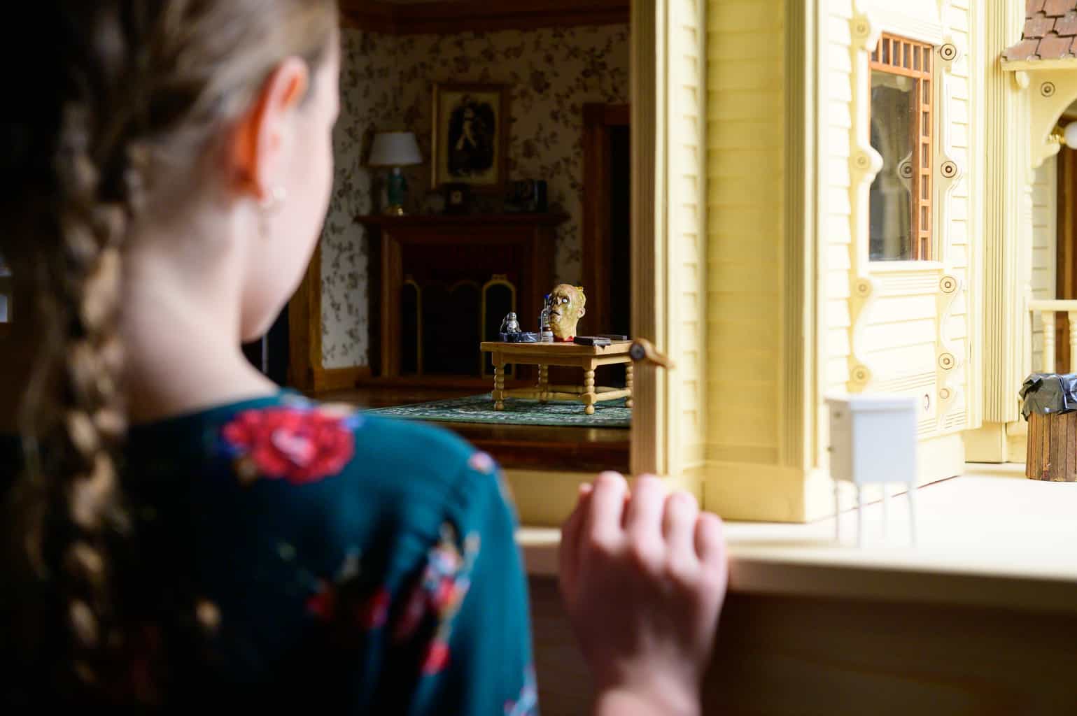 Creepshow Season 1 Episode 1 “Gray Matter/The House of the Head” Tell