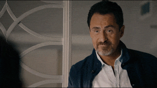 Demian Bichir as Santiago Mendoza on Grand Hotel Season 1