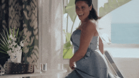 Justina Adorno as Yoli Renna on Grand Hotel Season 1 | Tell-Tale TV Justina Adorno as Yoli Renna on Grand Hotel Season 1