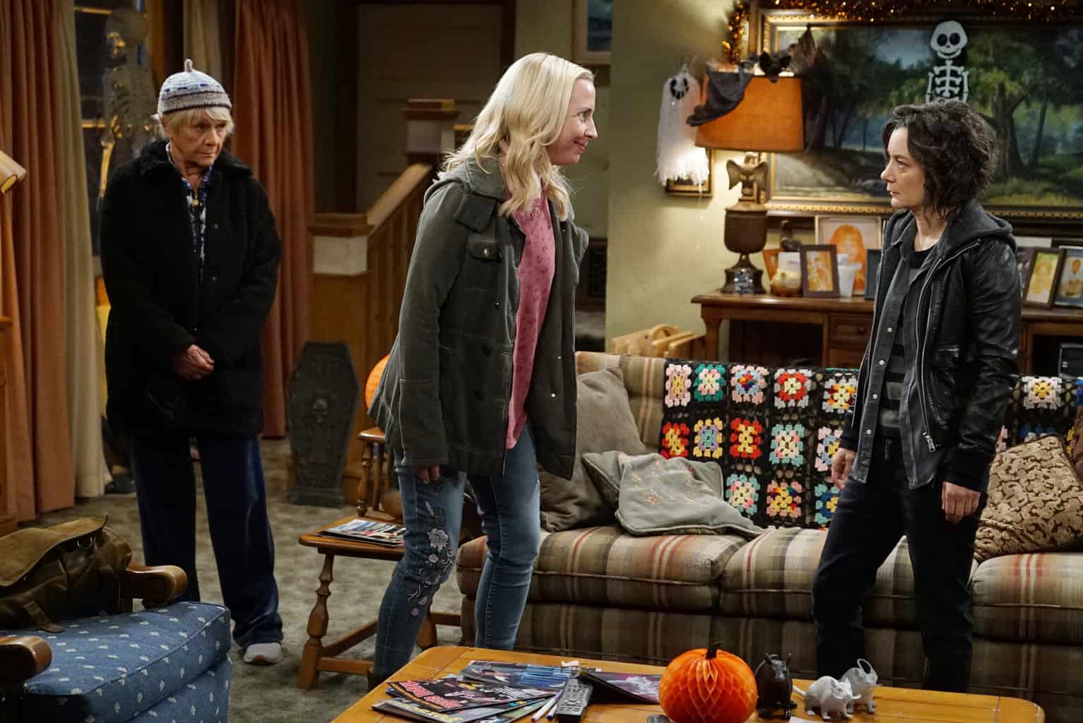 ESTELLE PARSONS, LECY GORANSON, SARA GILBERT