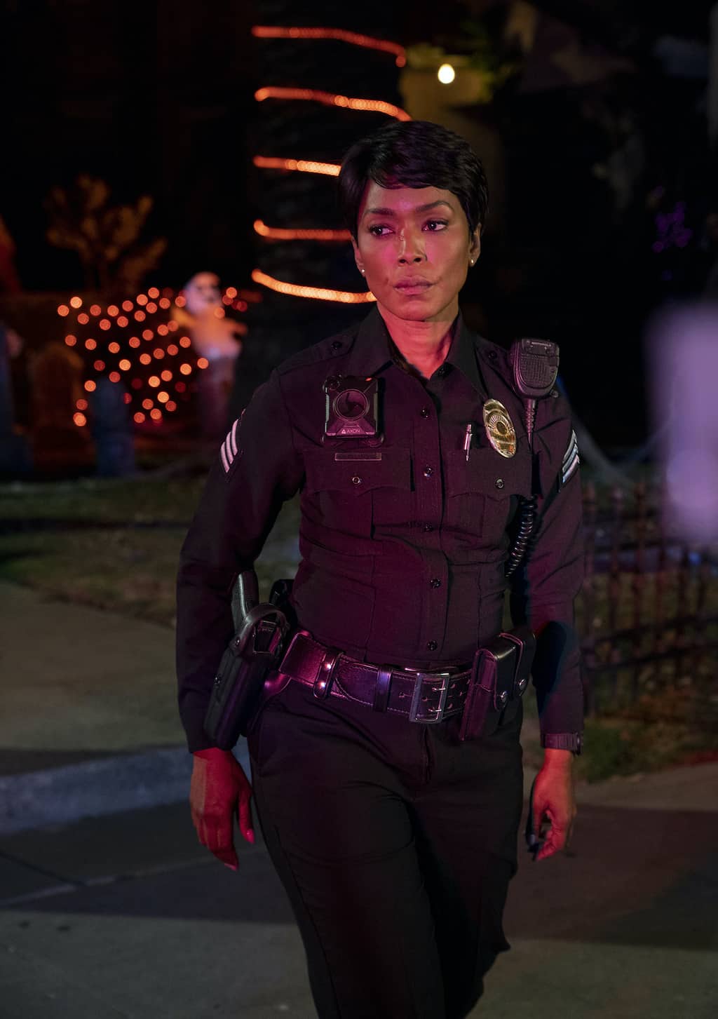 911 Lone Star Saison 3 Episode 6 Preview — 9-1-1 Season 3 Episode 6: Monsters | Tell-Tale TV