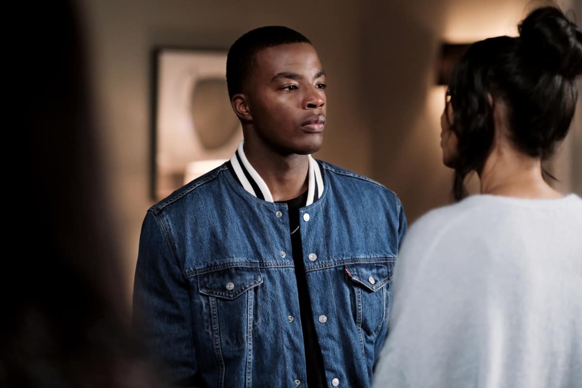 All American Review: The Reminisce Over You (Season 2 Episode 4) - All American What Is The Secret Between Billy And Grace