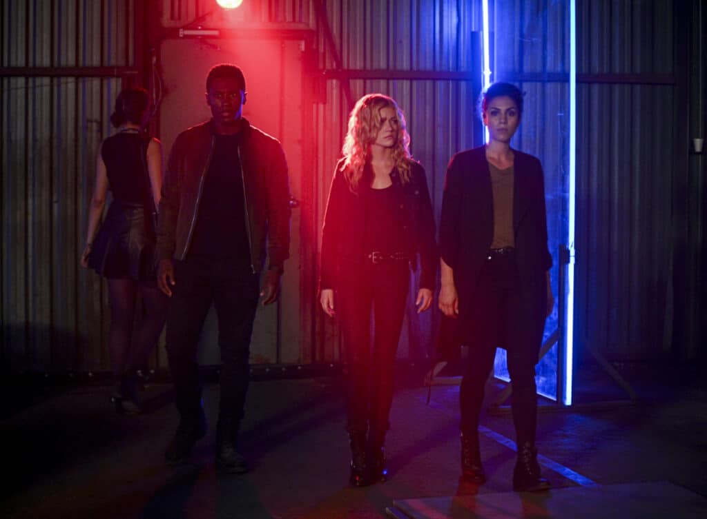Arrow Season 8 Episode 2 - "Welcome to Hong Kong"