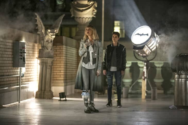 Batwoman Season 1 Episode 4 - Rachel Skarsten as Alice and Ruby Rose as Kate Kane | Tell-Tale TV Batwoman Season 1 Episode 4 - Rachel Skarsten as Alice and Ruby Rose as Kate Kane Preview — Batwoman Season 1 Episode 4: Who Are You? Batwoman Season 1 Episode 4 - Rachel Skarsten as Alice and Ruby Rose as Kate Kane