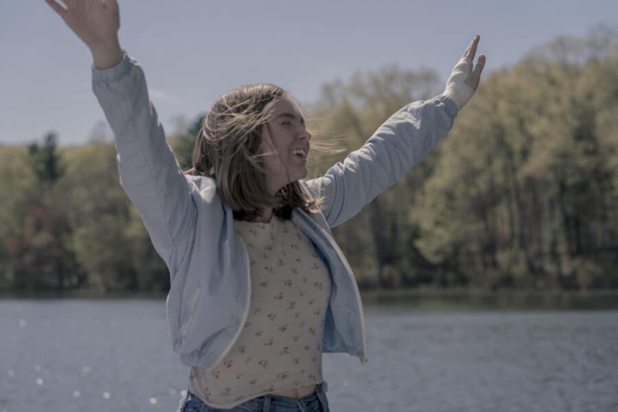 Castle Rock Season 2 Episode 3 "Ties That Bind"