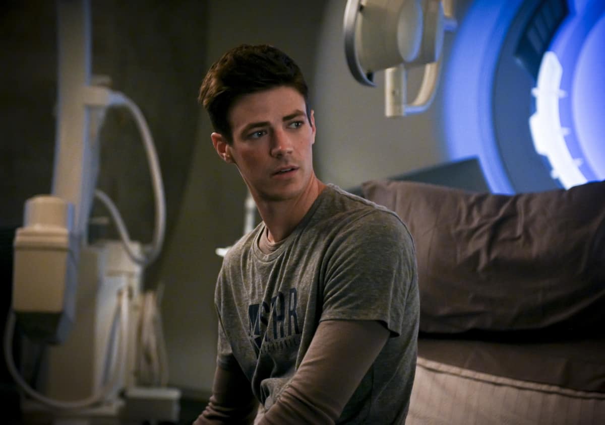 The Flash Season 6 Episode 2 - Grant Gustin as Barry Allen | Tell-Tale TV FLA602a_0125b