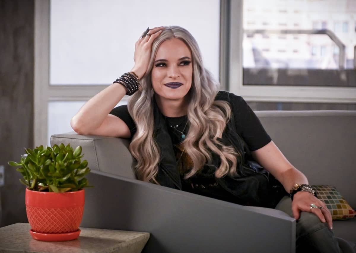 The Flash Season 6 Episode 2 - Danielle Panabaker as Killer Frost | Tell-Tale TV FLA602a_0528b