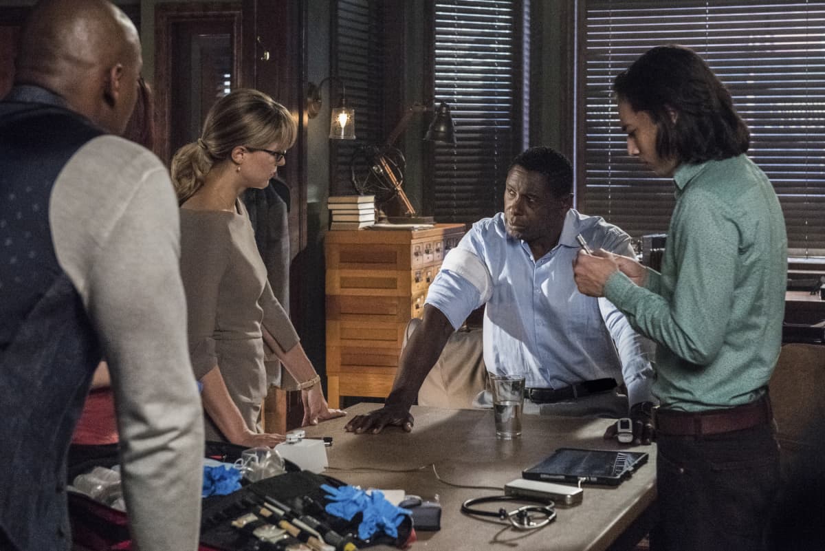 Supergirl Season 5 Episode 2 - "Stranger Beside Me"