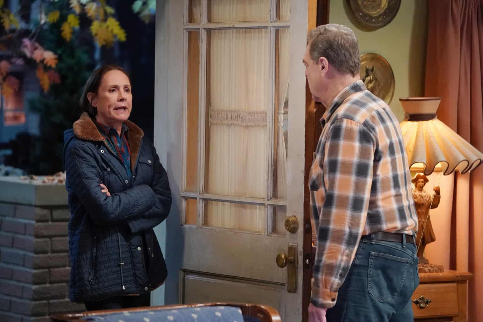 LAURIE METCALF, JOHN GOODMAN Preview — The Conners Season 2 Episode 6: Tempest in a Stew Pot - Part 2