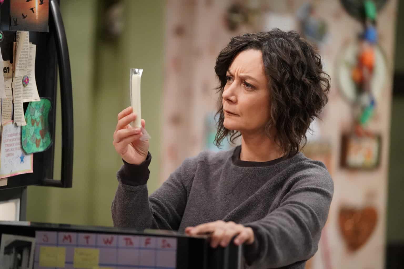 SARA GILBERT Preview — The Conners Season 2 Episode 7: Slappy Holidays - Part 2