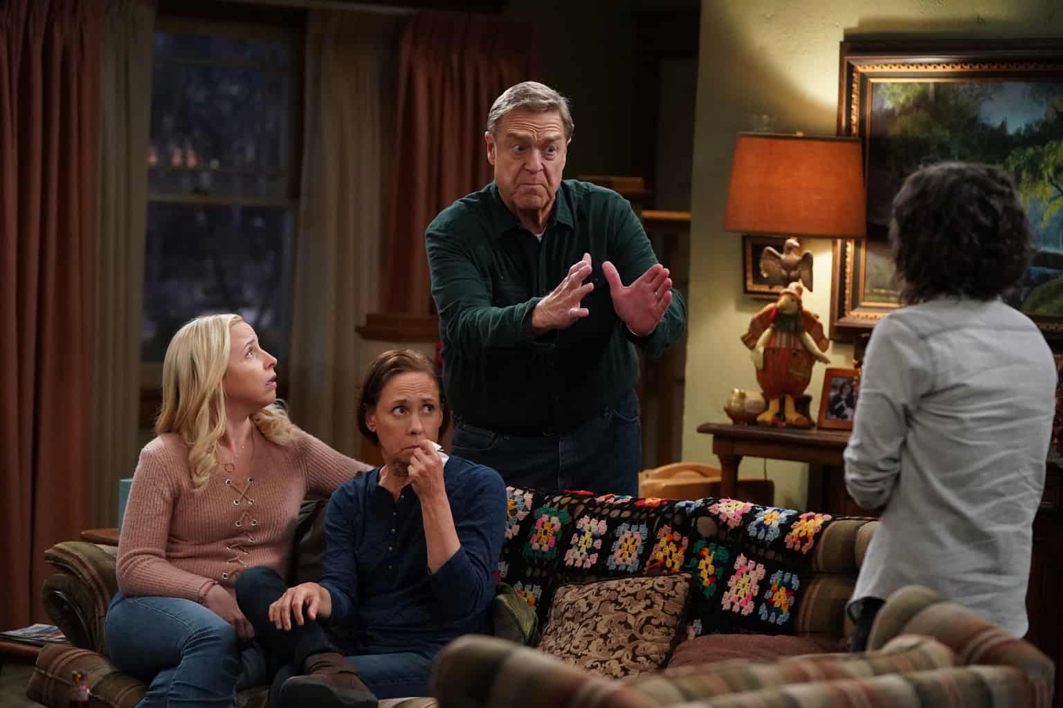 LECY GORANSON, LAURIE METCALF, JOHN GOODMAN