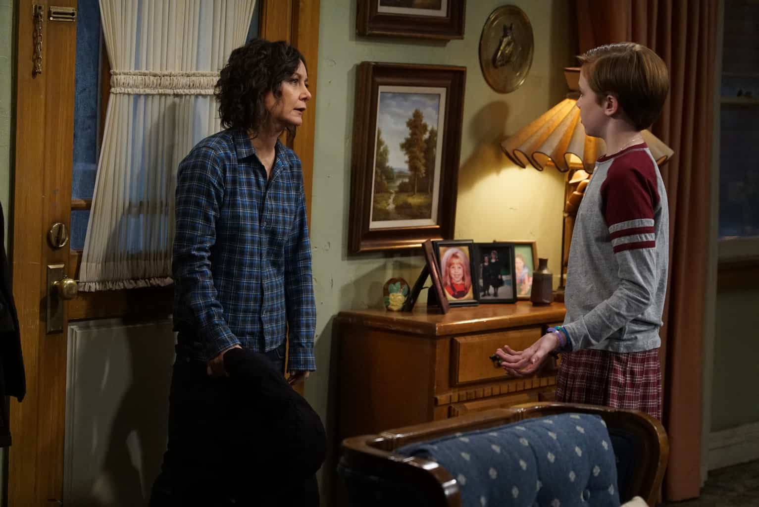 SARA GILBERT, AMES MCNAMARA Preview — The Conners Season 2 Episode 8: Lanford, Toilet of Sin - Part 2