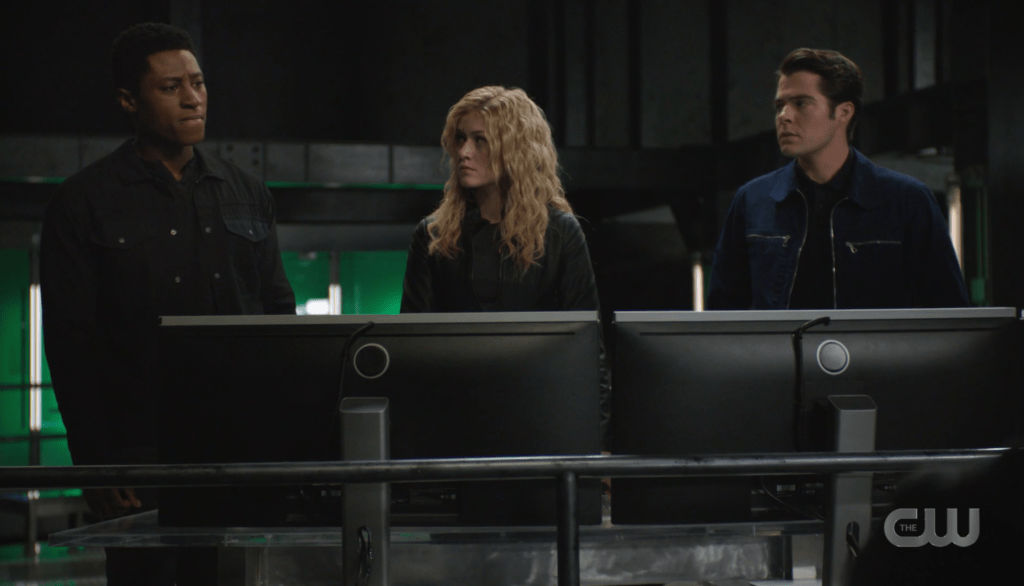 Arrow – Present Tense – Future Team Arrow – Joseph-David Jones Katherine McNamara and Ben Lewis